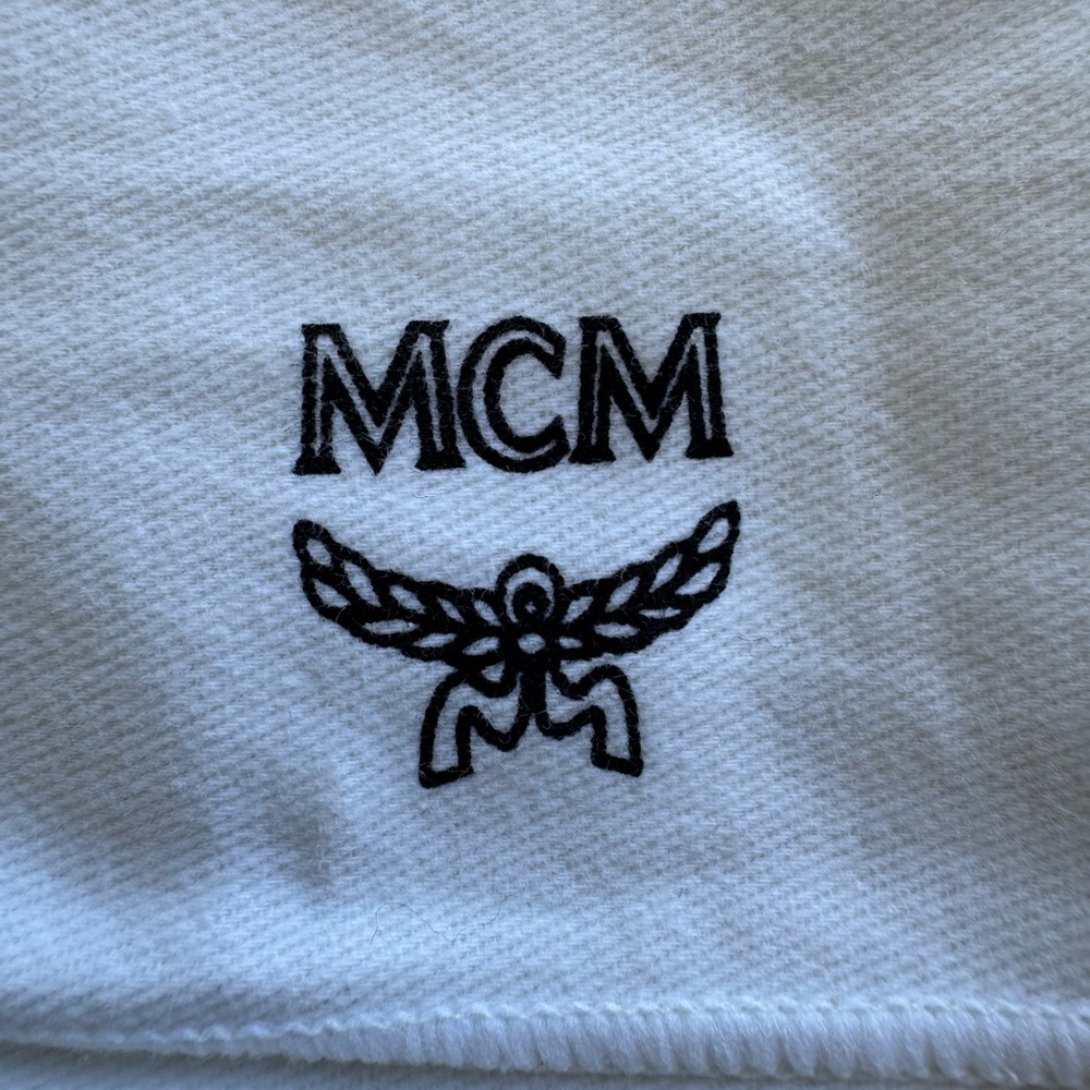 MCM Textured Black Zip Wallet - Picture 4 of 5